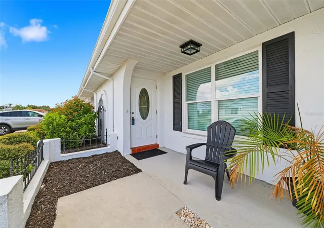 Photo 3 of Sale Pending at 1616 Bentwood Dr, Sun City Center, FL 33573 | MLS# TB8507609 | Listing updated on 2026-09-12