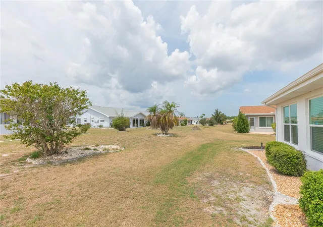 36th image of 1616 Bentwood Dr, Sun City Center, FL 33573 | MLS# TB8507609