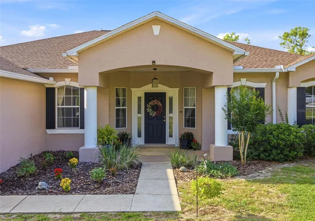 Photo 2 of Single family home for sale at 11578 Sw 50th Circle, Ocala, FL 34476 | MLS# OM724602 | Listing updated on 2026-09-11