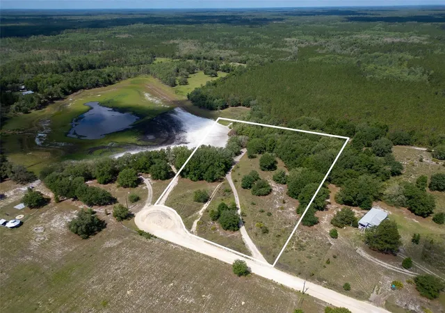 Homes for sale in Trenton, FL | Se 53 Ct, Trenton, FL 32693 | MLS# GC540275