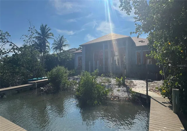 28th image of 3441 Gulfmead Dr, Sarasota, FL 34242 | MLS# A4693315