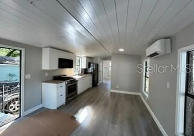 5th image of 3000 Clarcona Rd #823, Apopka, FL 32703 | MLS# O6407053