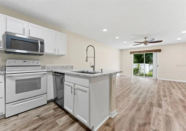 Photo 4 of Townhouse for sale at 8421 Edgewater Pl Blvd, Tampa, FL 33615 | MLS# TB8507628 | Listing updated on 2026-08-24