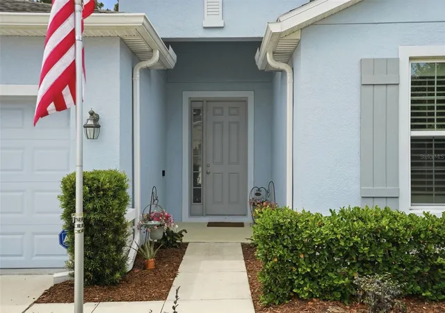Photo 2 of Single family home for sale at 13897 Blythewood Dr, Spring Hill, FL 34609 | MLS# W7885687 | Listing updated on 2026-08-14