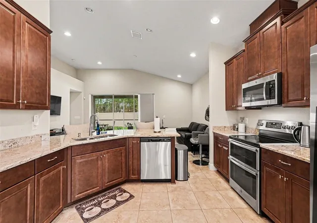 Photo 3 of Single family home for sale at 7907 Silver Clover Ct, Riverview, FL 33578 | MLS# A4693322 | Listing updated on 2026-10-02