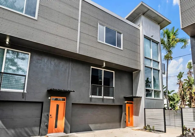 2nd image of 3107 W De Leon St #6, Tampa, FL 33609 | MLS# TB8507675