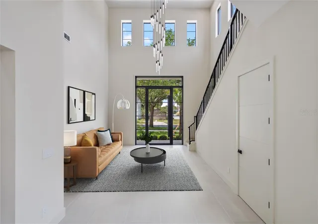 3rd image of 737 N Summerlin Ave, Orlando, FL 32803 | MLS# O6407103