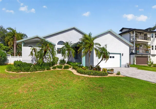 Photo 2 of Single family home for sale at 615 Monte Cristo Blvd, Saint Petersburg, FL 33715 | MLS# TB8507680 | Listing updated on 2026-08-28
