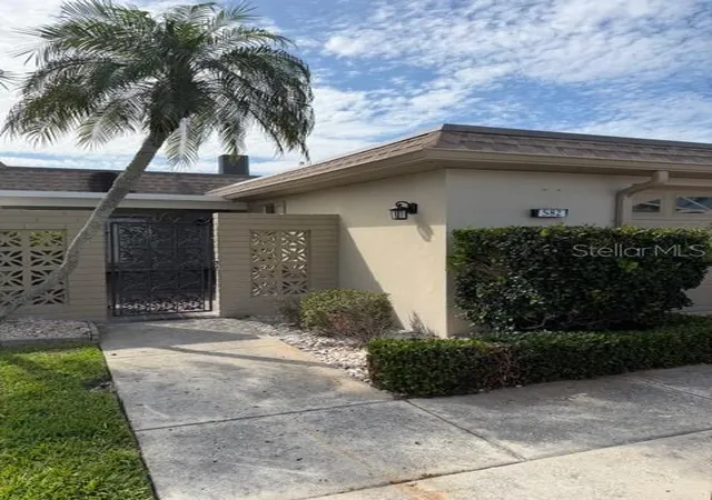 Photo 1 of House for sale at 582 Boca Ciega Point Blvd N, Saint Petersburg, FL 33708 | MLS# TB8507695 | Listing updated on 2026-07-28