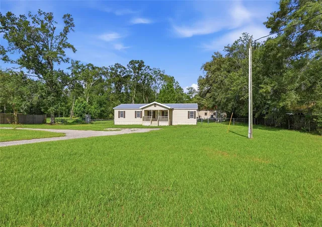 1st image of 9528 Nw 235th Ter, Alachua, FL 32615 | MLS# GC540282