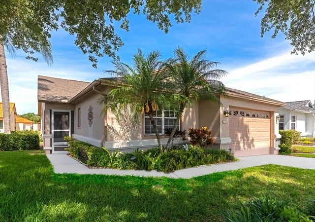 Photo 3 of Single family home for sale at 4734 Raintree St Cir E, Bradenton, FL 34203 | MLS# A4693346 | Listing updated on 2026-09-13