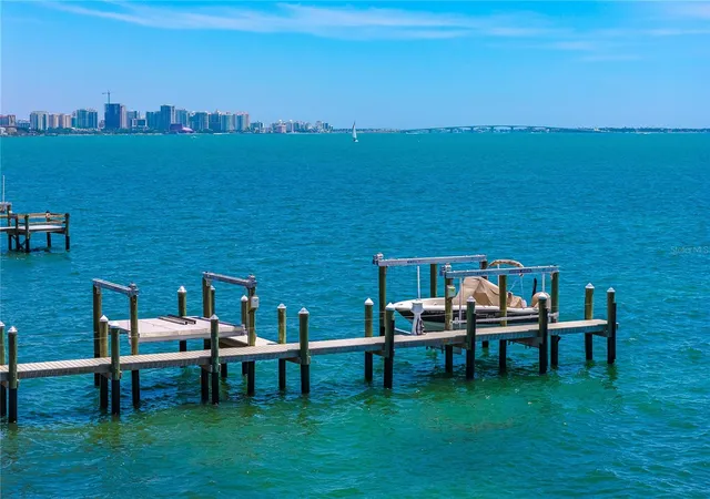 5th image of 350 S Shore Dr, Sarasota, FL 34234 | MLS# A4693355