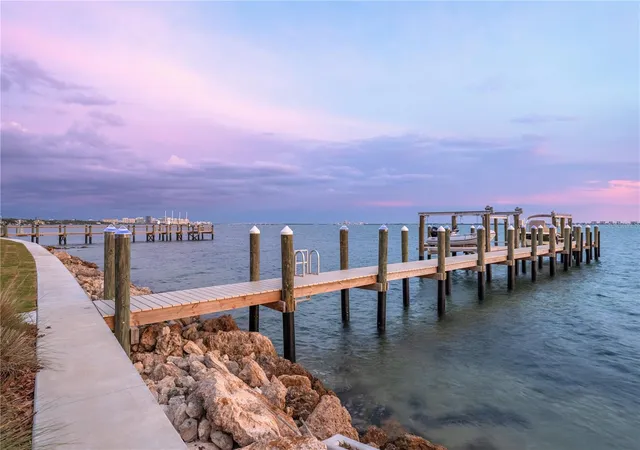 69th image of 350 S Shore Dr, Sarasota, FL 34234 | MLS# A4693355