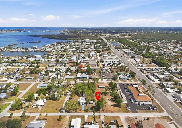 3rd image of 1970 Kentucky Ave, Englewood, FL 34224 | MLS# D6147430