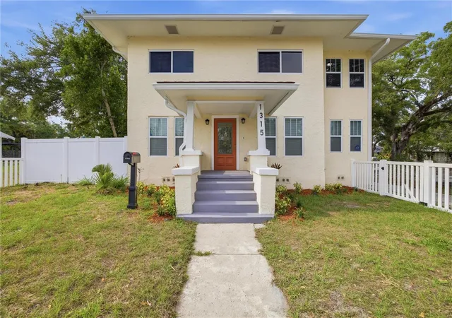 Photo 2 of Single family home for sale at 1315 22nd Avenue S, Saint Petersburg, FL 33705 | MLS# TB8507777 | Listing updated on 2026-09-23