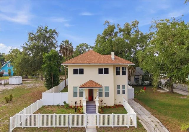 Photo 1 of Single family home for sale at 1315 22nd Avenue S, Saint Petersburg, FL 33705 | MLS# TB8507777 | Listing updated on 2026-09-23