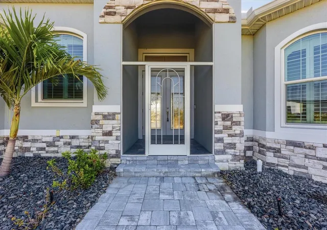 4th image of 8314 Tracy Cir, Port Charlotte, FL 33981 | MLS# C7526089