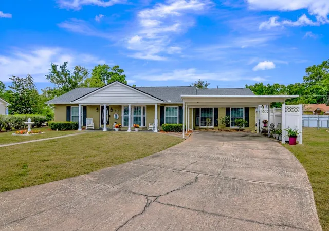Homes for sale in Lutz, FL | 18318 Dolly Brook Ln, Lutz, FL 33549 | MLS# TB8507791