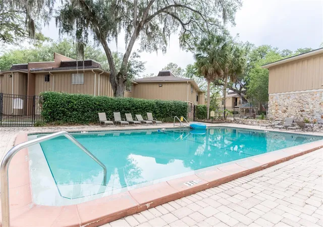 Homes for sale in Gainesville, FL | 507 Nw 39th Rd #132, Gainesville, FL 32607 | MLS# GC540294