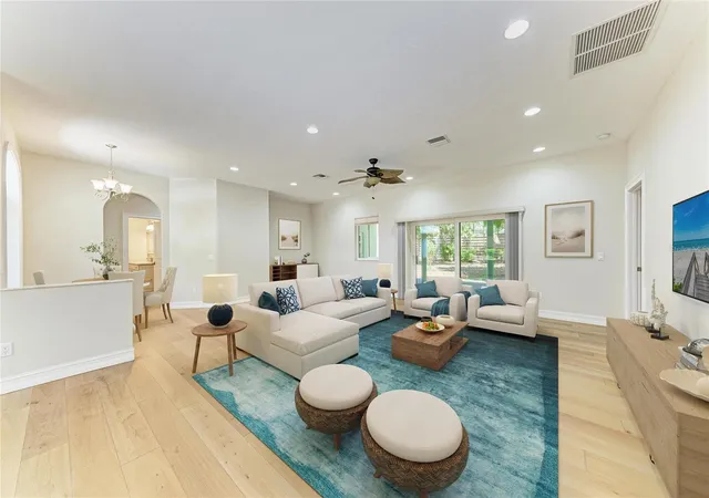 Homes for sale in Osprey, FL | 347 Bayshore Dr, Osprey, FL 34229 | MLS# A4693374