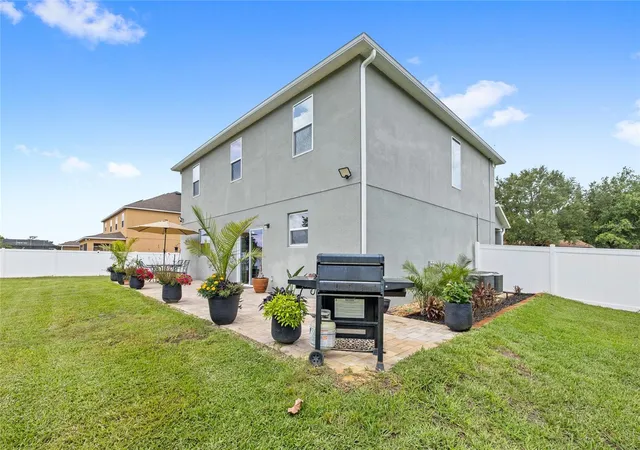 2nd image of 122 Los Arbor Dr, Deland, FL 32724 | MLS# O6407218
