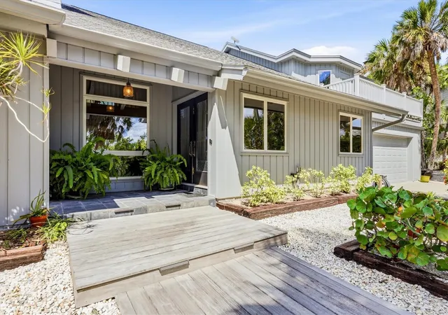 4th image of 750 N Manasota Key Rd, Englewood, FL 34223 | MLS# D6147432