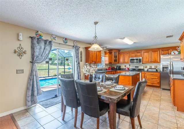 Photo 4 of Single family home for sale at 407 Samuel St, Davenport, FL 33897 | MLS# L4961846 | Listing updated on 2026-09-04