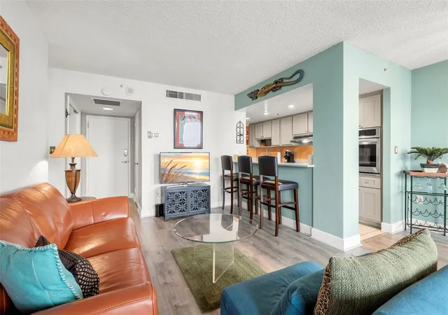 Homes for sale in St Petersburg, FL | 470 3Rd St S #613, St Petersburg, FL 33701 | MLS# TB8507871