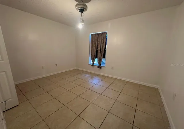 Photo 9 of Single family home for sale at 1316 Burnley Ct, Kissimmee, FL 34758 | MLS# S5149785 | Listing updated on 2026-09-01