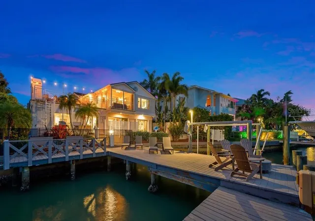 3rd image of 4545 Harbor Hills Dr, Largo, FL 33770 | MLS# TB8507894