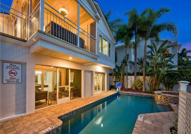 5th image of 4545 Harbor Hills Dr, Largo, FL 33770 | MLS# TB8507894