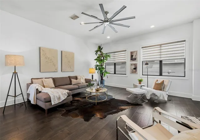 Photo 2 of Townhouse for sale at 300 Delmar Ter S, Saint Petersburg, FL 33701 | MLS# TB8507895 | Listing updated on 2026-09-27
