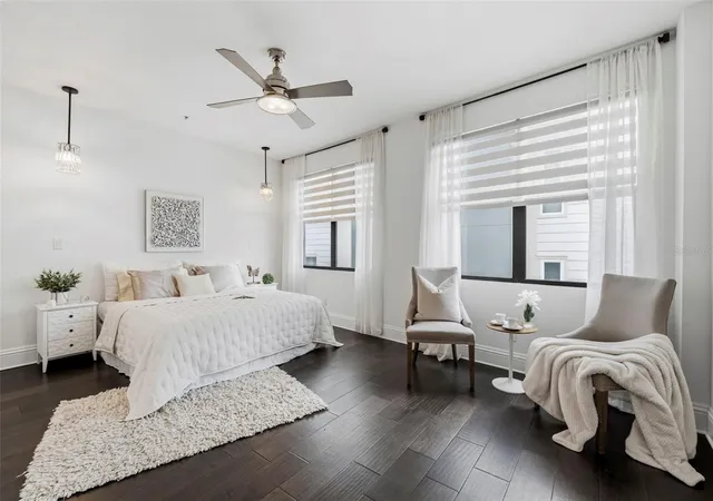 Photo 4 of Townhouse for sale at 300 Delmar Ter S, Saint Petersburg, FL 33701 | MLS# TB8507895 | Listing updated on 2026-09-27