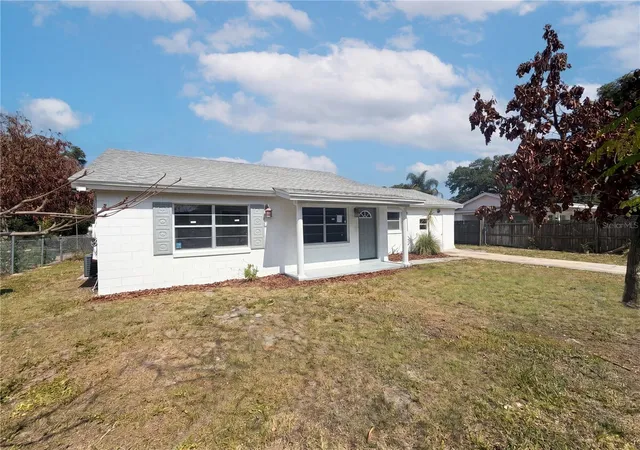 Single family home for sale at 1100 Carefree Cvs Dr, WINTER HAVEN, FL 33881 | MLS# O6407265