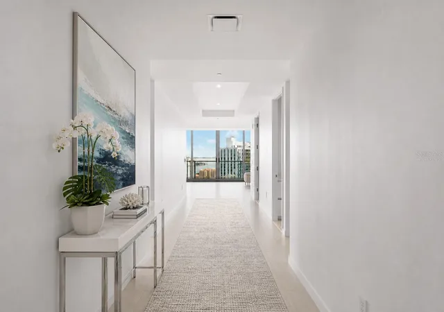 Photo 2 of Condo for sale at 400 Central Ave #3107, Saint Petersburg, FL 33701 | MLS# TB8507907 | Listing updated on 2026-08-06
