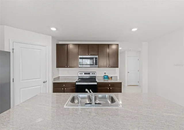 Photo 4 of Single family home for sale at 12210 Kingsley Trl, Parrish, FL 34219 | MLS# A4693407 | Listing updated on 2026-09-08