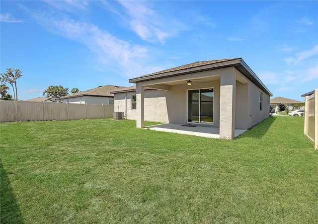 Photo 3 of Single family home for sale at 6022 Dolostone Dr, Lakeland, FL 33811 | MLS# TB8507930 | Listing updated on 2026-05-15