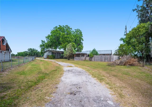 Photo 3 of Single family home for sale at 1616 Mcgee Rd, Plant City, FL 33565 | MLS# TB8507937 | Listing updated on 2026-07-09