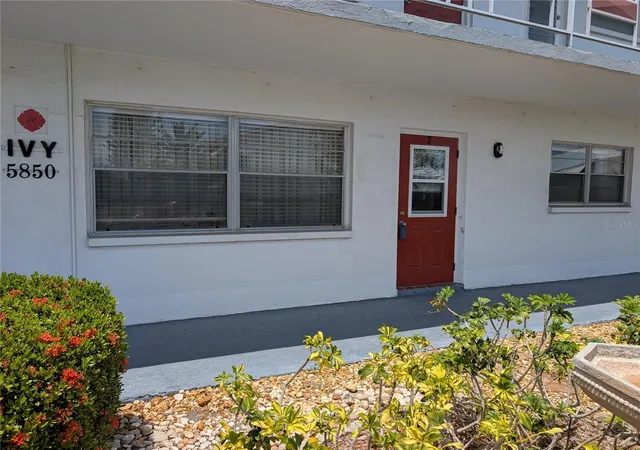 Homes for sale in St. Petersburg, FL | 5850 18Th St N, St. Petersburg, FL 33714