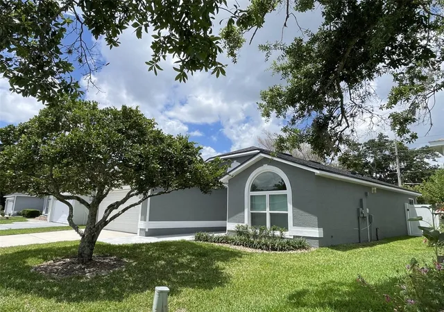 Photo 2 of Single family home for sale at 2869 Falling Tree Cir, Orlando, FL 32837 | MLS# O6407310 | Listing updated on 2026-09-17