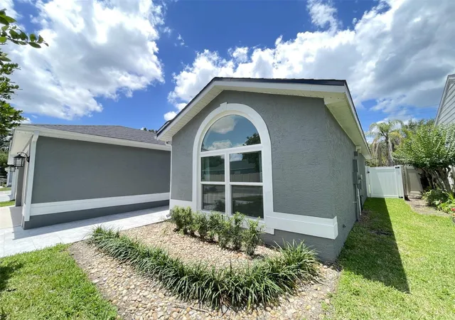 Photo 3 of Single family home for sale at 2869 Falling Tree Cir, Orlando, FL 32837 | MLS# O6407310 | Listing updated on 2026-09-17