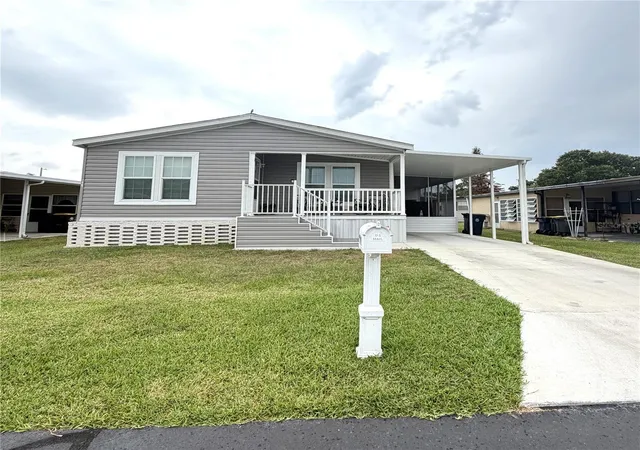 Photo 1 of Manufactured home for sale at 118 Jana Cir, Auburndale, FL 33823 | MLS# L4961851 | Listing updated on 2026-08-21