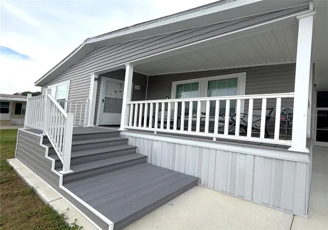 Photo 2 of Manufactured home for sale at 118 Jana Cir, Auburndale, FL 33823 | MLS# L4961851 | Listing updated on 2026-08-21