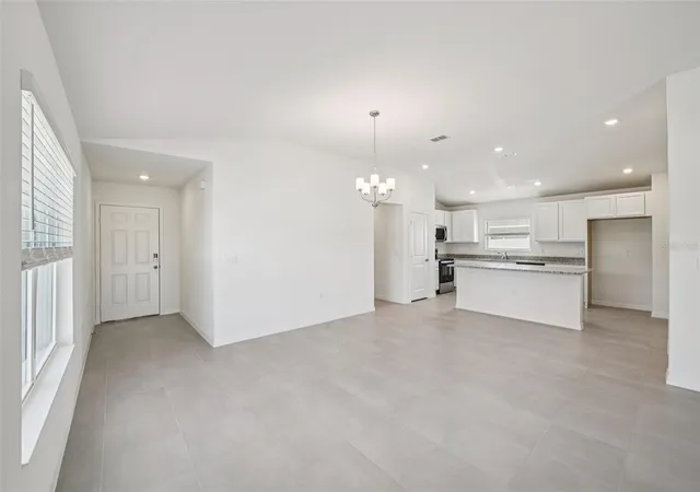 Photo 3 of Single family home for sale at 20404 Lavender Bloom Loop, Mount Dora, FL 32757 | MLS# O6407320 | Listing updated on 2026-10-08