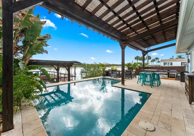 Photo 1 of Single family home for sale at 29 Pelican Ln, Edgewater, FL 32141 | MLS# NS1088206 | Listing updated on 2026-08-19