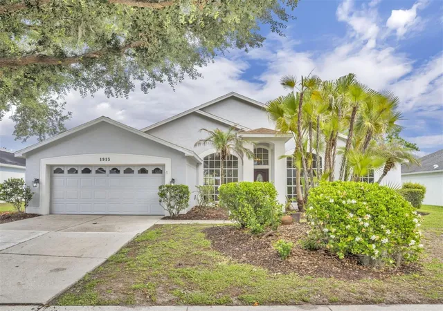 1st image of 1913 Magies Ct, Oviedo, FL 32766 | MLS# O6407337