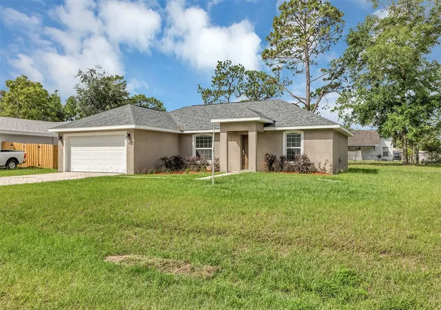 Photo 1 of Single family home for sale at 42 Water Trak Dr, Ocala, FL 34472 | MLS# O6407339 | Listing updated on 2026-07-24