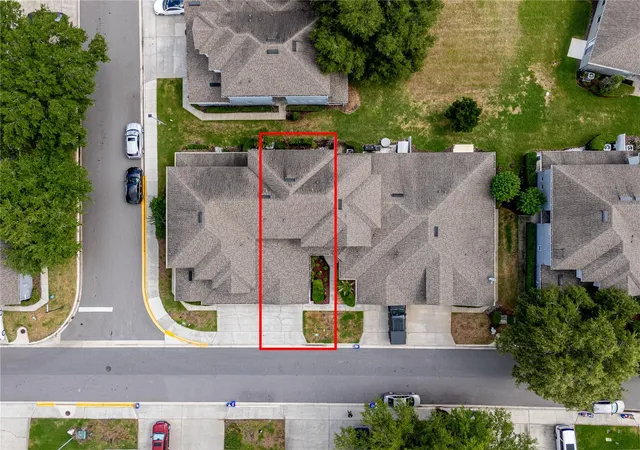 Photo 3 of Sale Pending at 1304 Sandstone Run, Sanford, FL 32771 | MLS# O6407354 | Listing updated on 2026-09-14