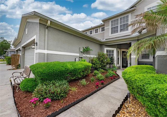 Photo 4 of Sale Pending at 1304 Sandstone Run, Sanford, FL 32771 | MLS# O6407354 | Listing updated on 2026-09-14