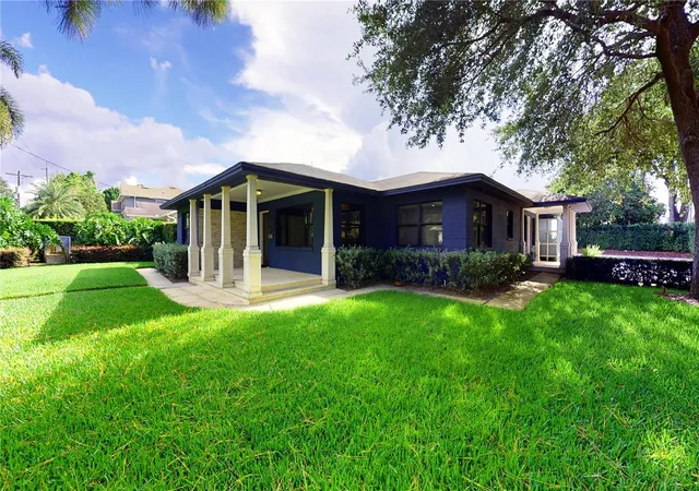 3rd image of 218 S Matanzas Ave, Tampa, FL 33609 | MLS# TB8508016